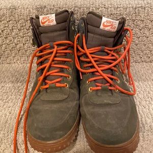 Nike Airforce 1 - Green Army - weather protected